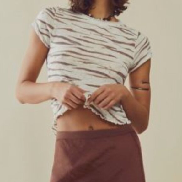 Free People Tops - FREE PEOPLE WE THE FREE Be My Baby Tee in Zebra Print Cropped Y2K Casual Small